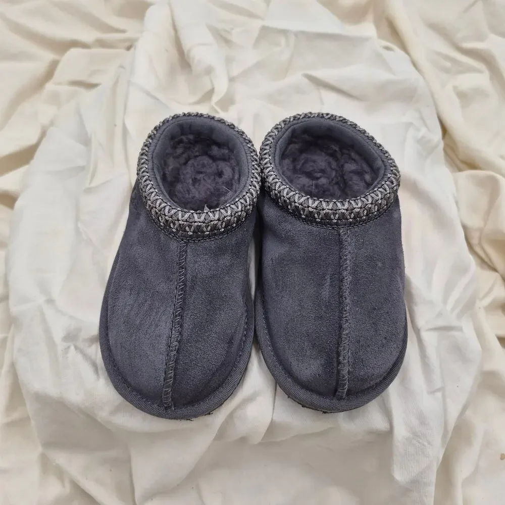 UGG Tasman II Slipper dark grey embroidered braid kids US Size 8
